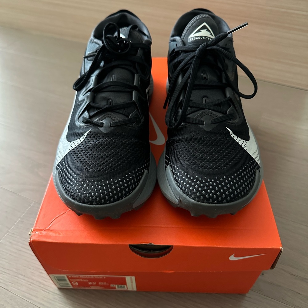 Nike Pegasus Trail Runner 2 - Black - Size 9
